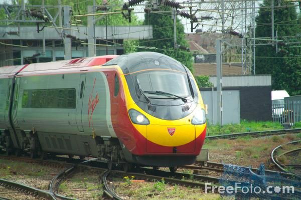 23_62_2---Virgin-Class-390-Pendolino_web.jpg