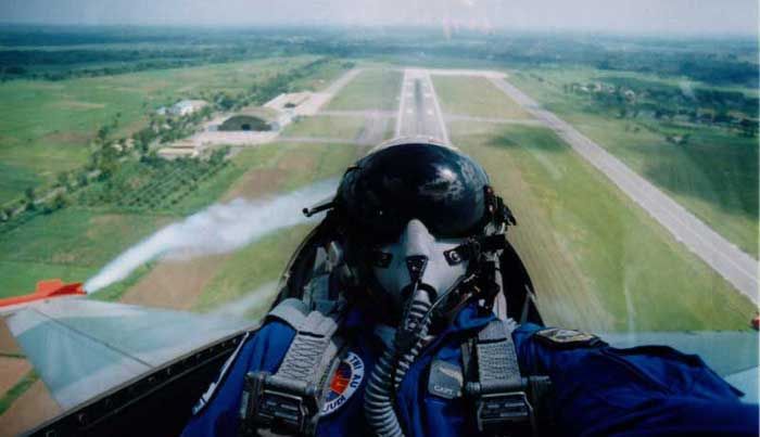 pilot.jpg