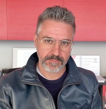 HERMES FOTO PICCOLA.jpg
