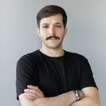 Vinícius_Perfil_01 (média-quadrada).jpg
