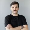 Vinícius_Perfil_01 (média-quadrada).jpg