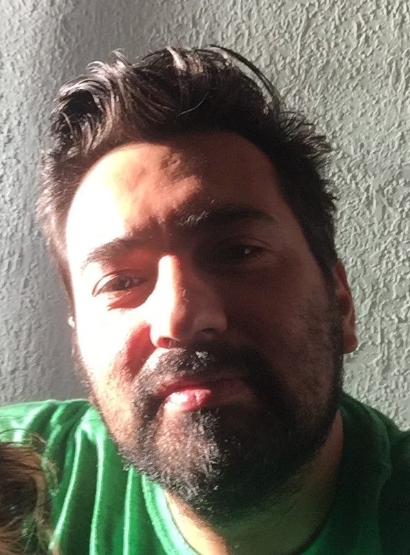 36661444714_f32cde5a22_o Cropped.jpg
