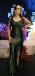 Profile (Isabela Peron 11)