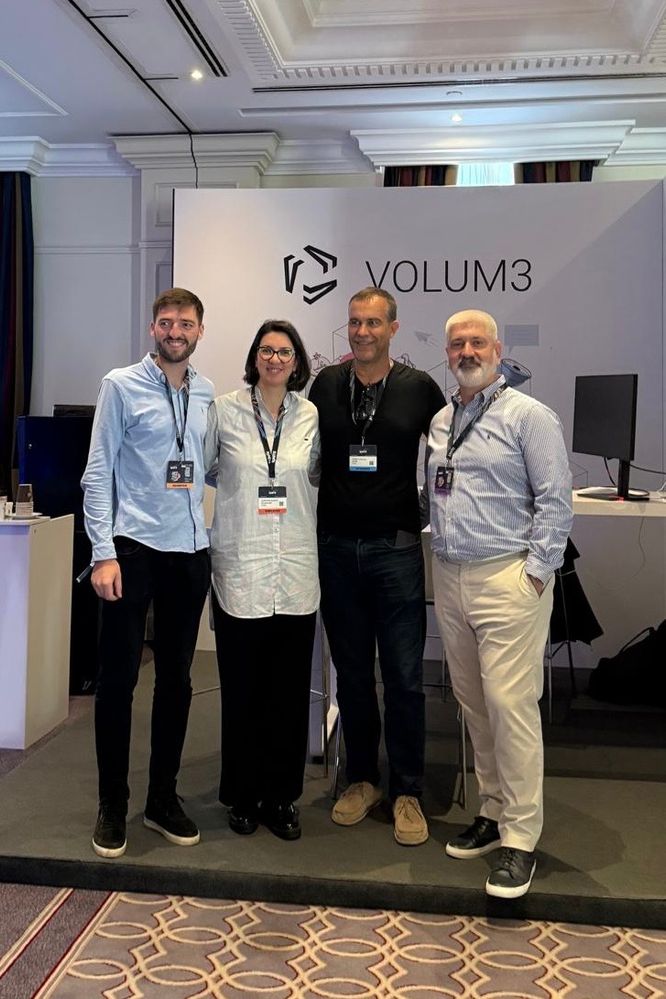 Volum3 booth